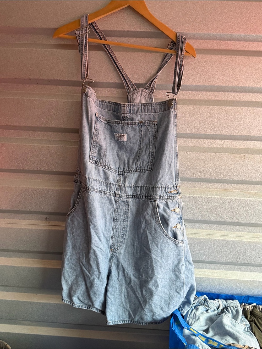 Levi’s shortalls in light wash